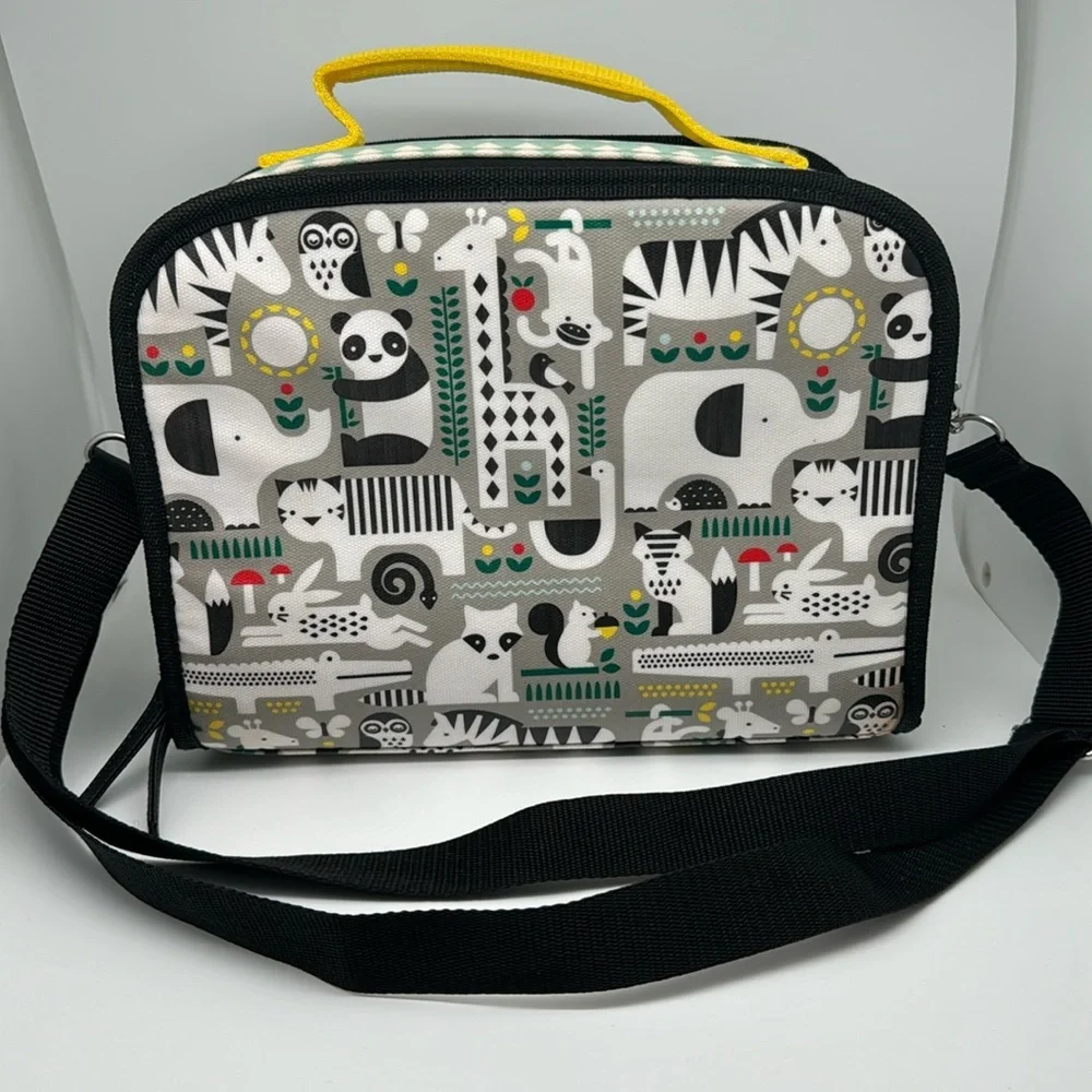 Petit Collage Insulated Eco-Friendly Animal Print Lunch Box with Strap‎